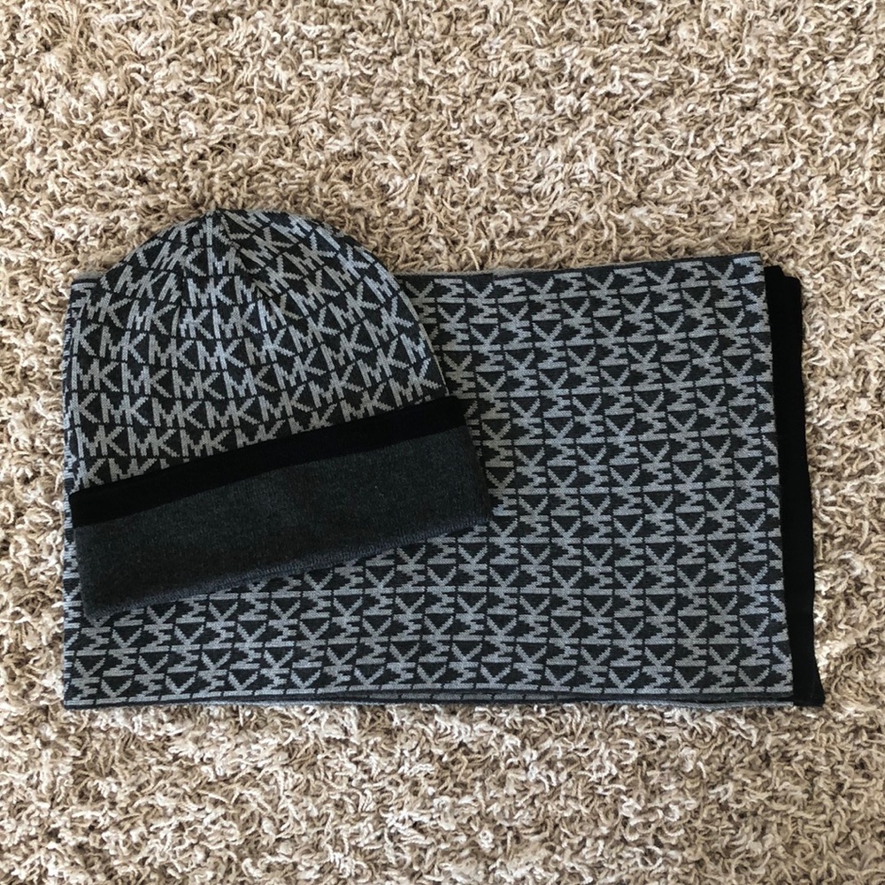 Michael Kors hat and scarf set